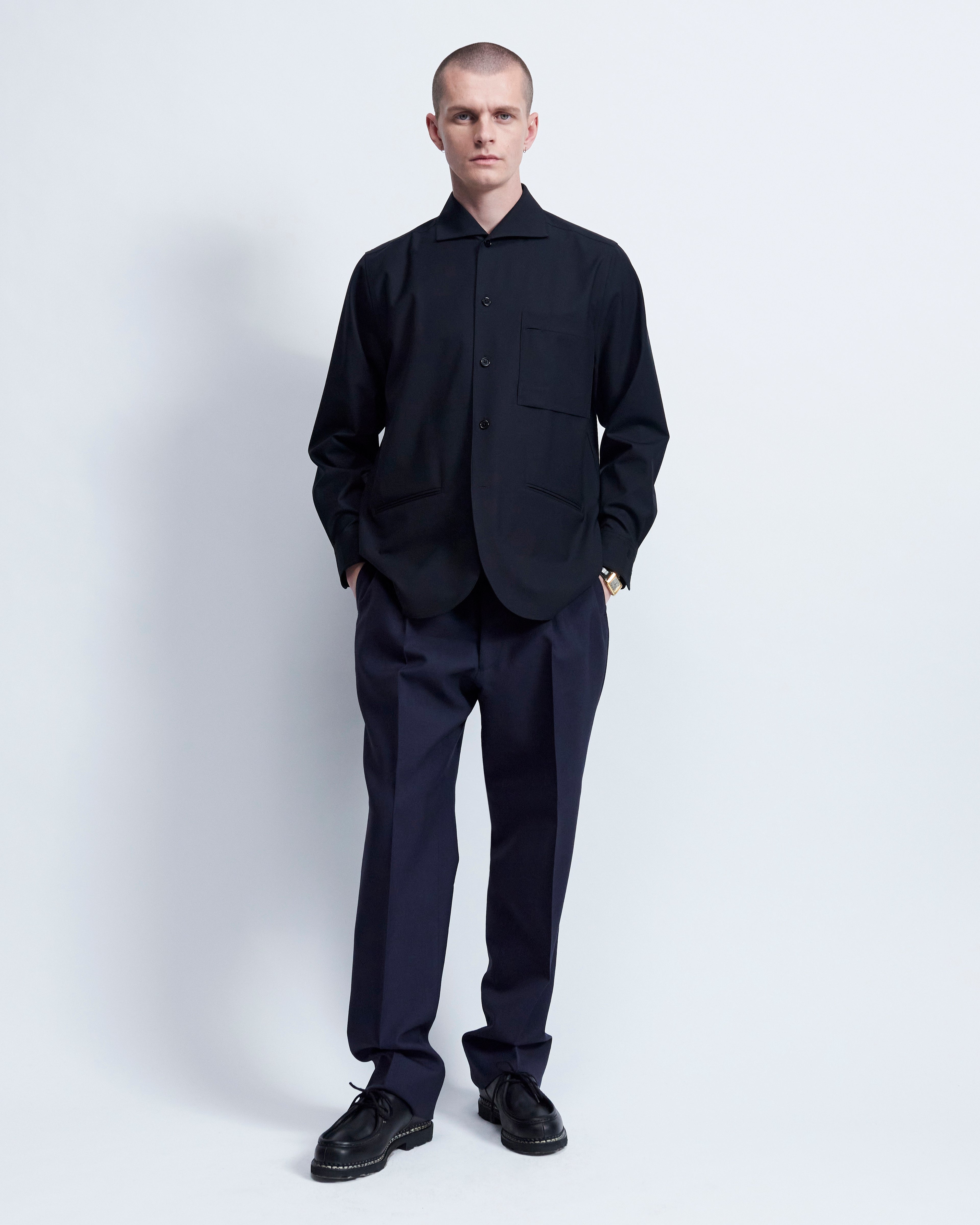 Julian - Wool Poplin in Black - view 1