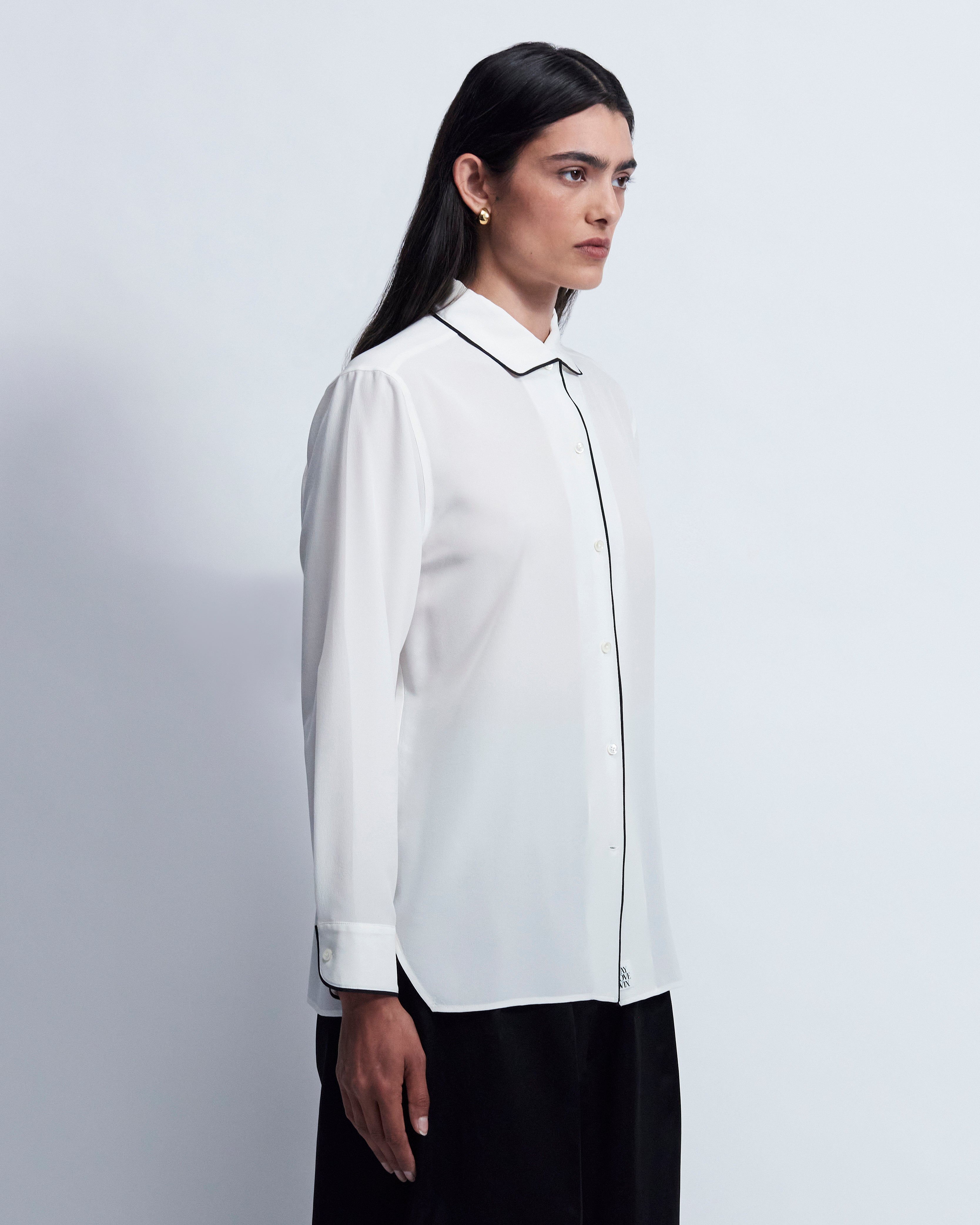Capri - Silk Crepe de Chine in Ivory / Black - view 2