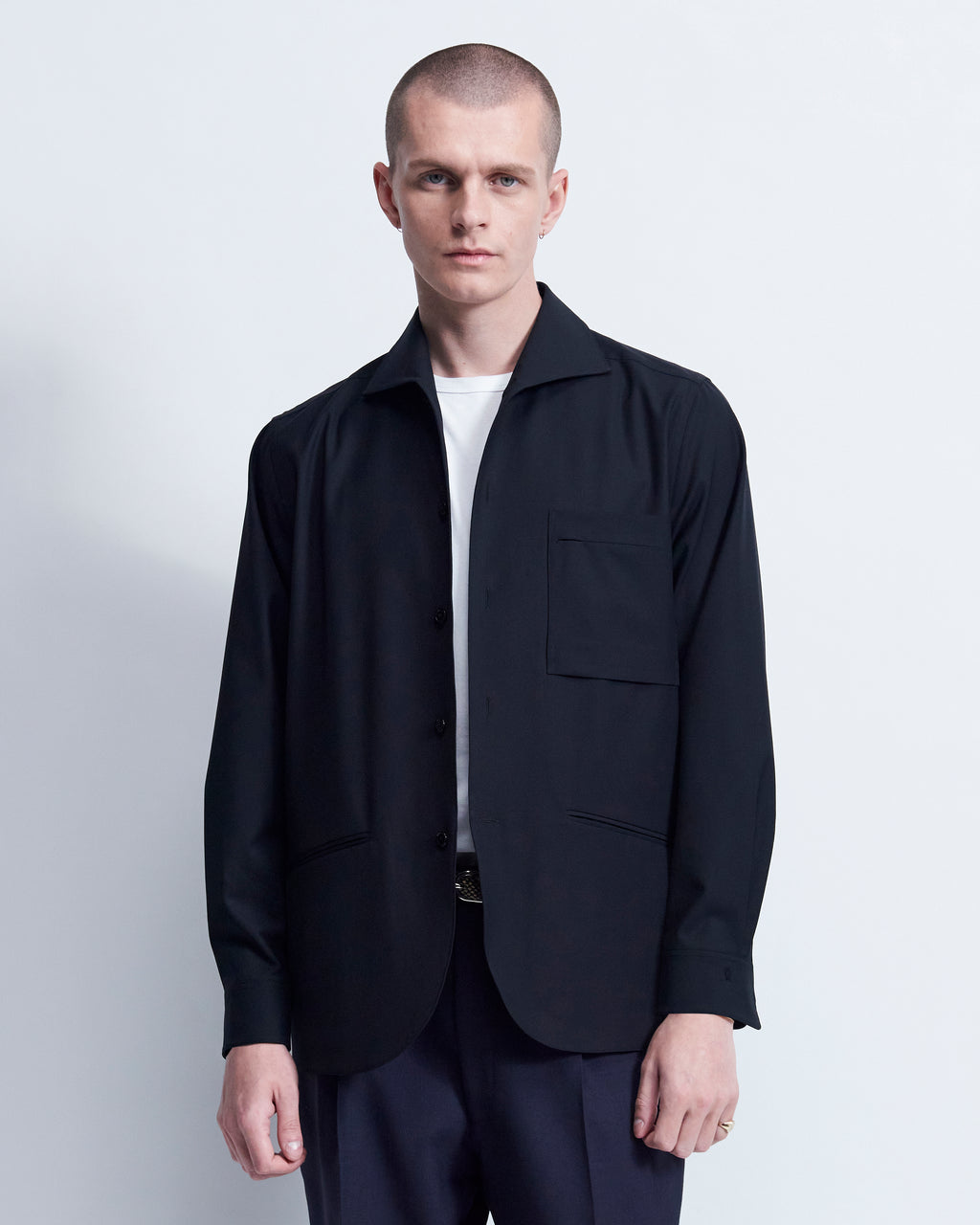 Julian - Wool Poplin in Black - view 2