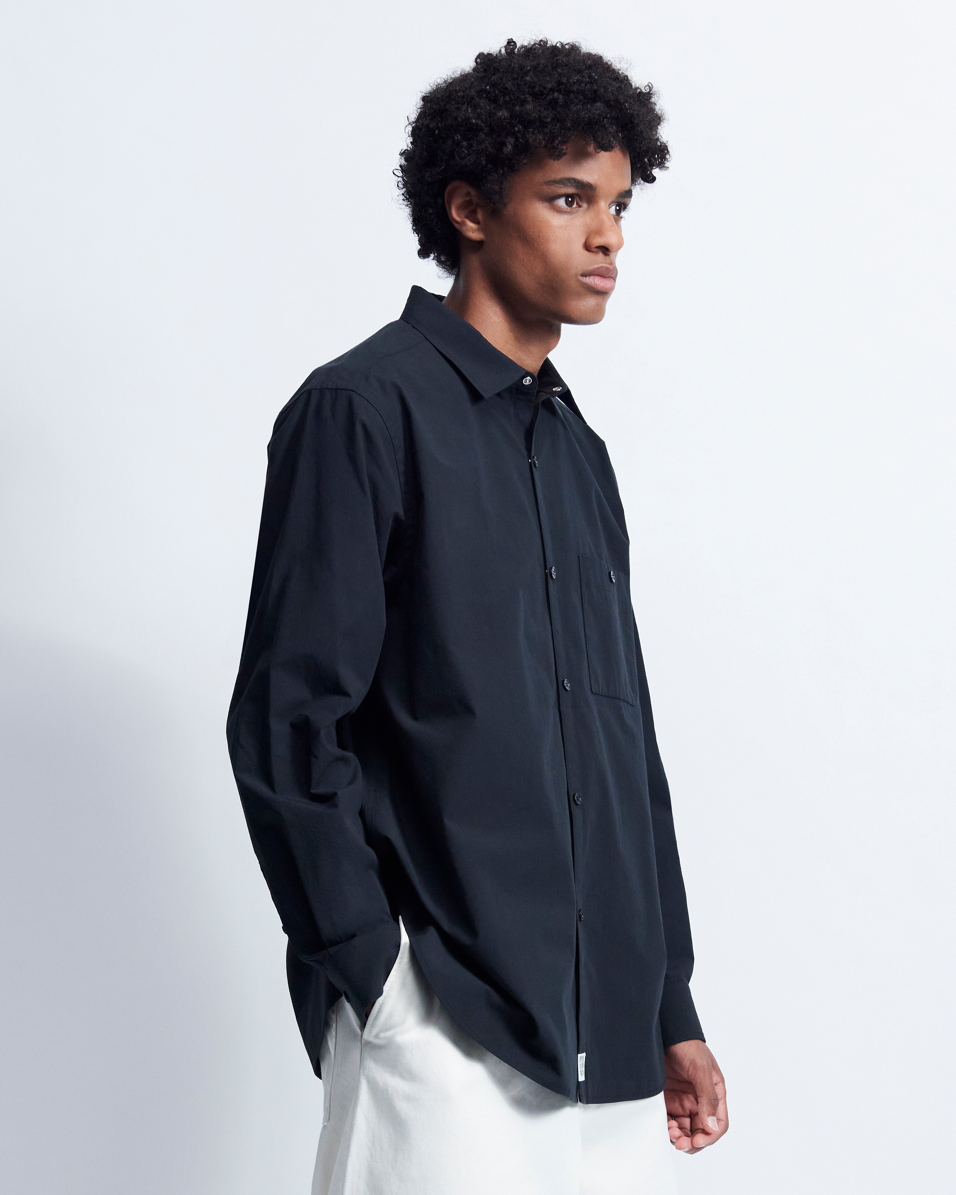 Walter - Breeze Technical Poplin in Black - view 2