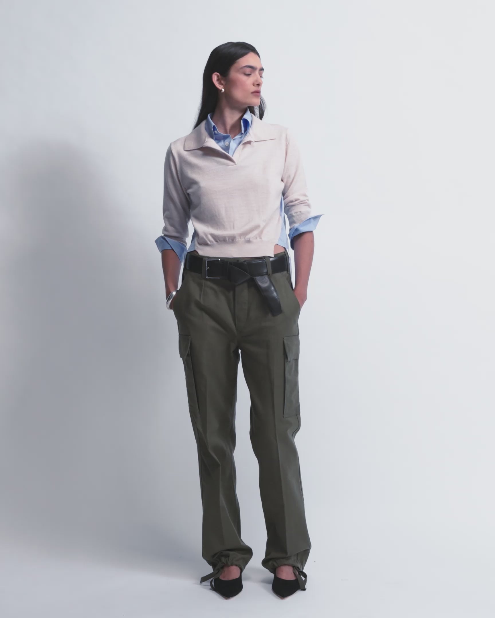 Deanna - Merino Wool in Beige / Blue Cross Hatch - video