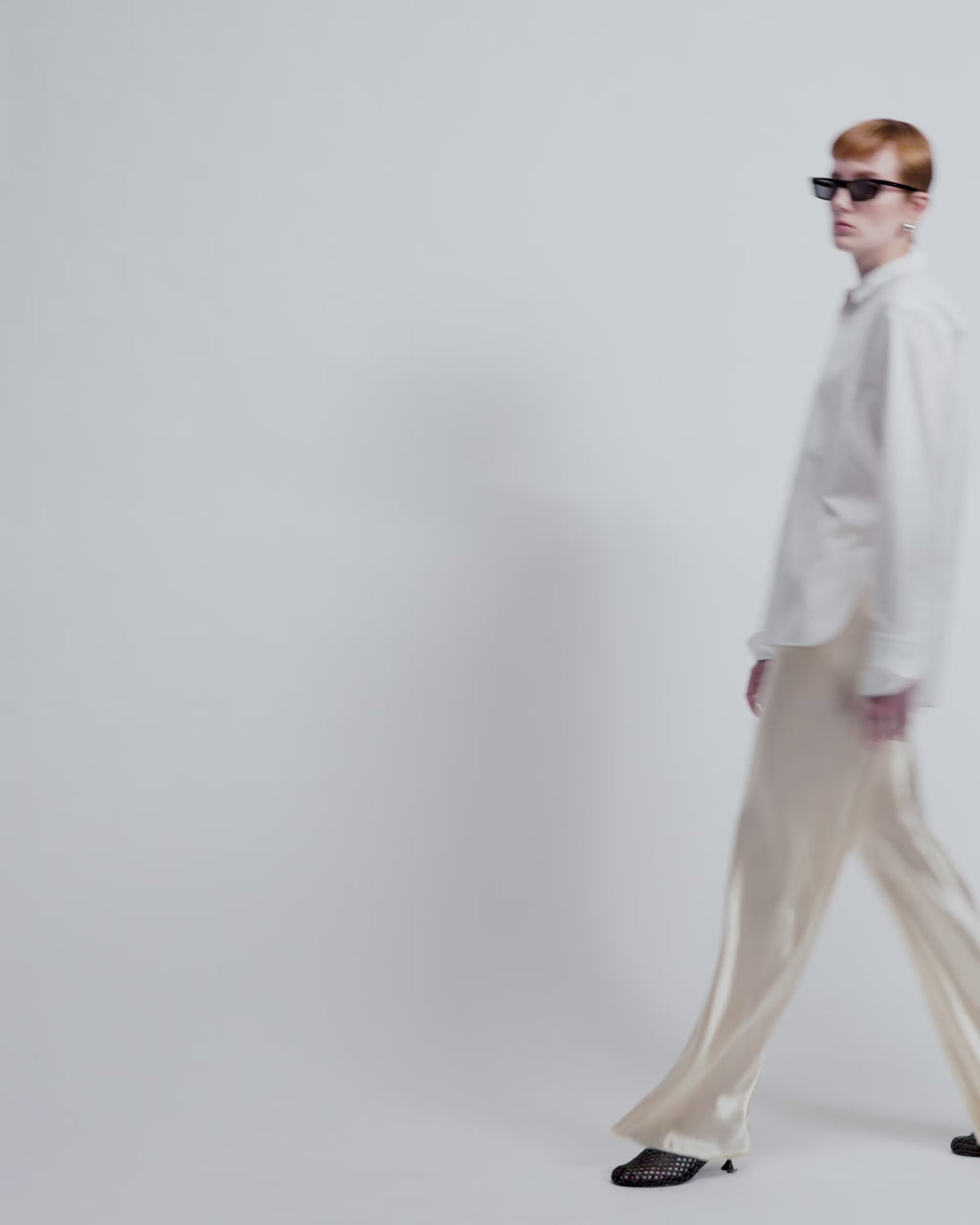 Anna - Cotton Birdseye in Optic White - video