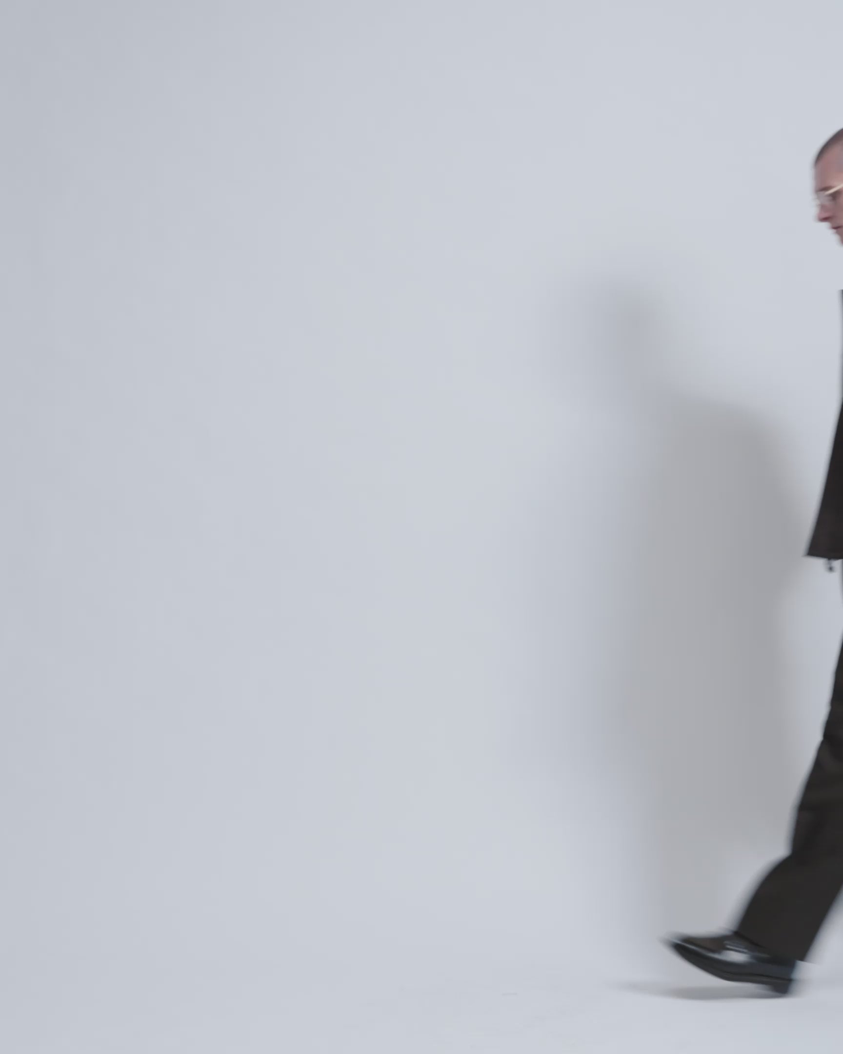 Victor - Brushed Wool Flannel in Hickory Brown - video